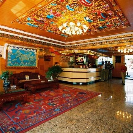 Yak Hotel Lhasa Exteriör bild