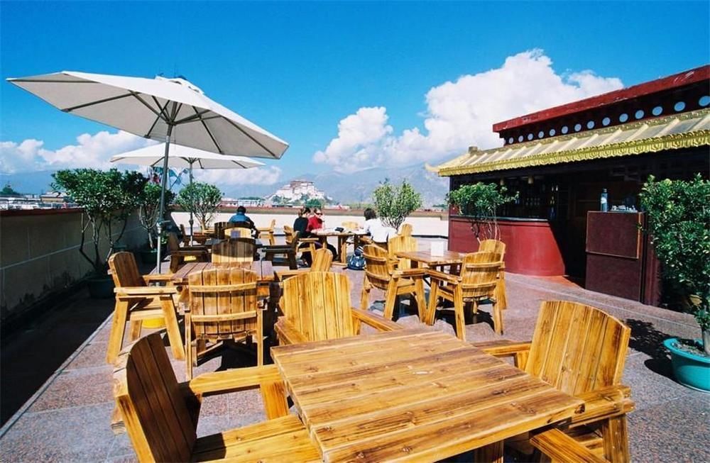 Yak Hotel Lhasa Exteriör bild